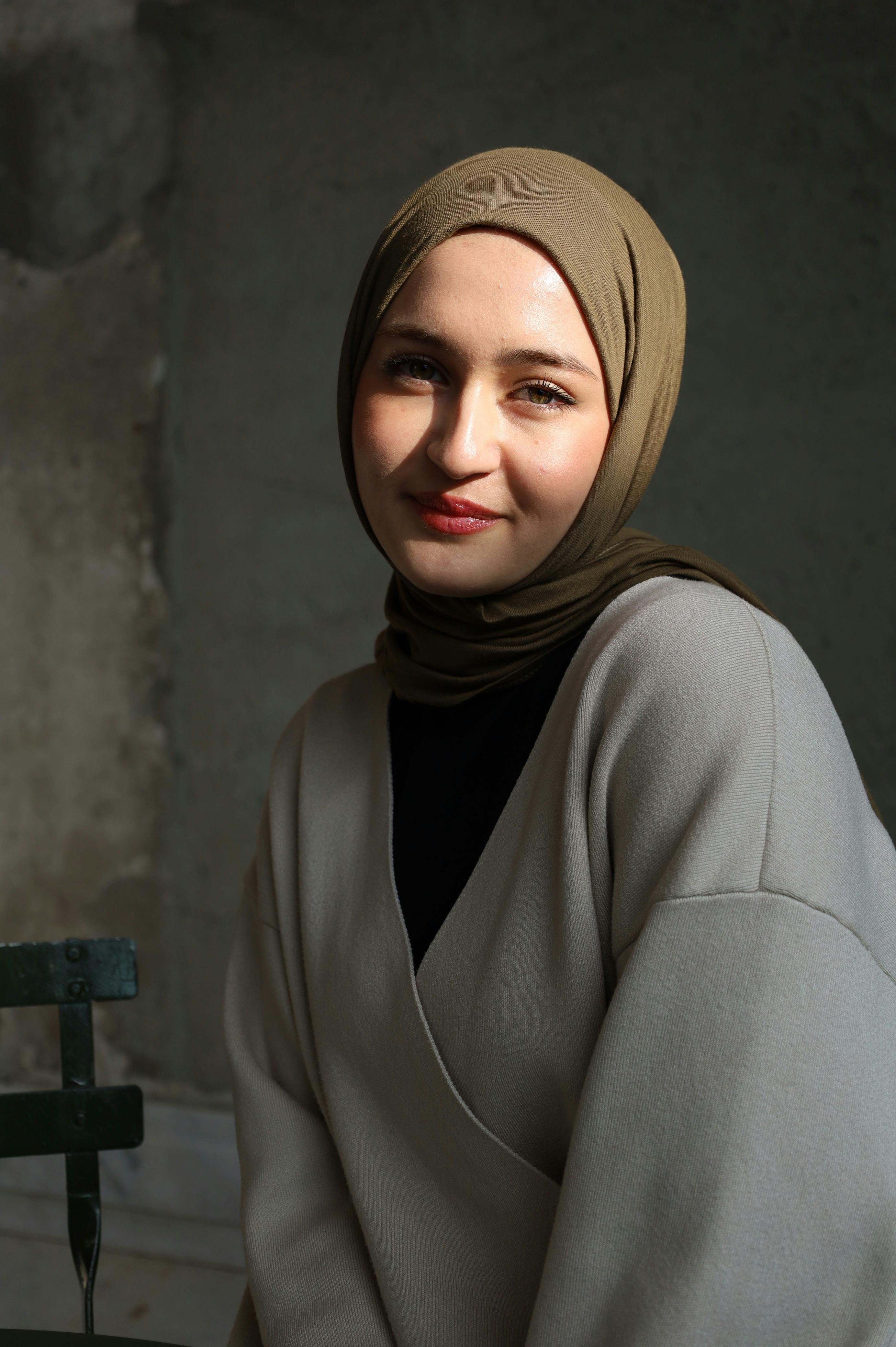 <em>SAHRA B</em>