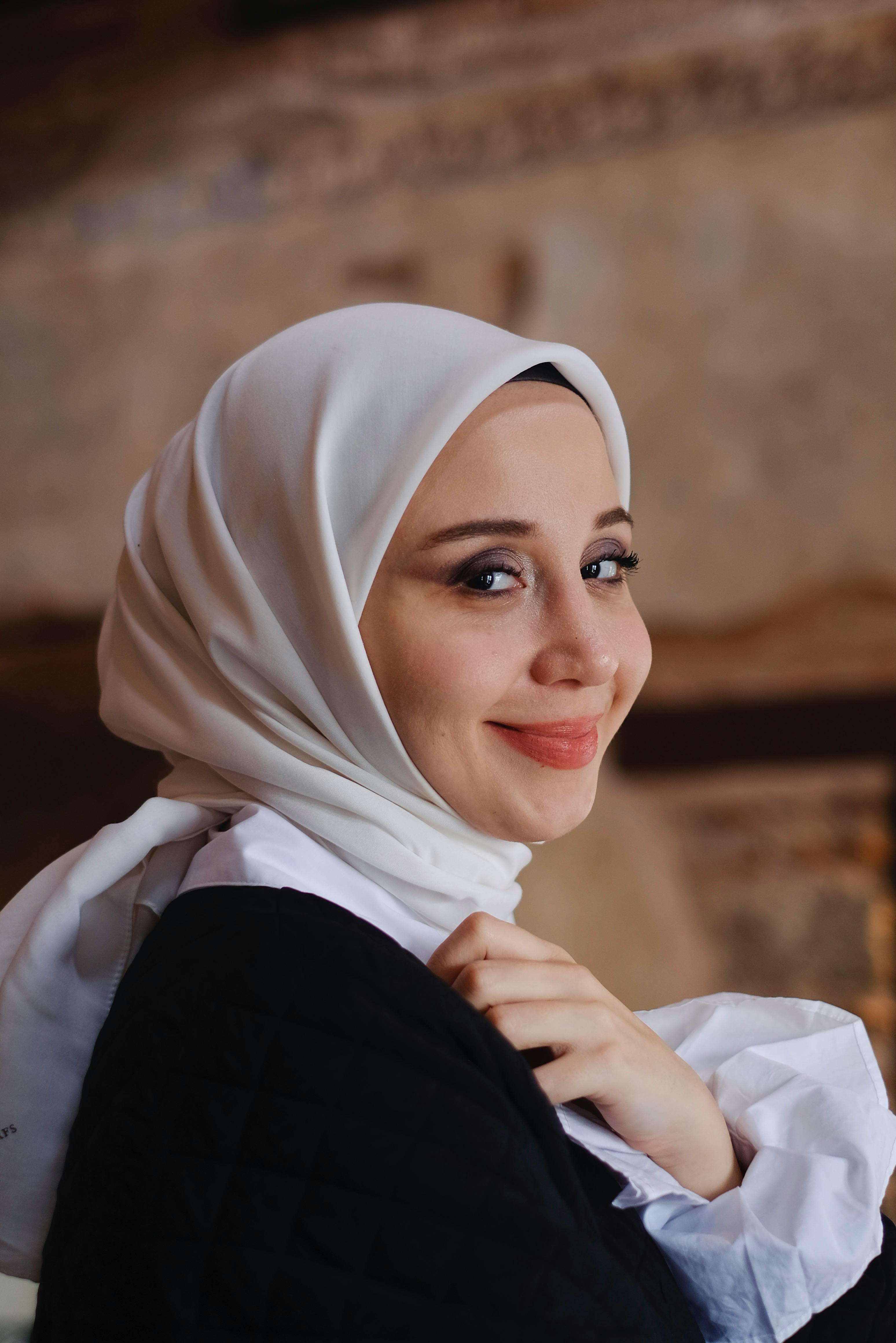 <em>EMİNE Ç</em>